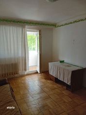 Apartament 2 camere 50 mp, et. 1, decomandat - Zona Primaverii