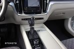 Volvo V60 D4 Geartronic Momentum - 27