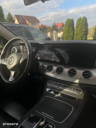 Mercedes-Benz Klasa E 200 d 9G-TRONIC - 25