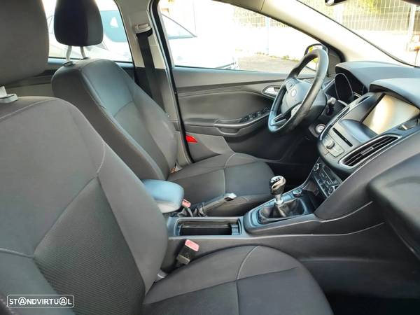 Ford Focus SW 1.5 TDCi Trend ECOnetic - 9
