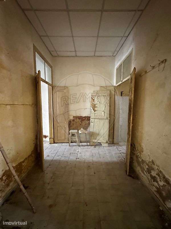 Moradia T4 para venda-6