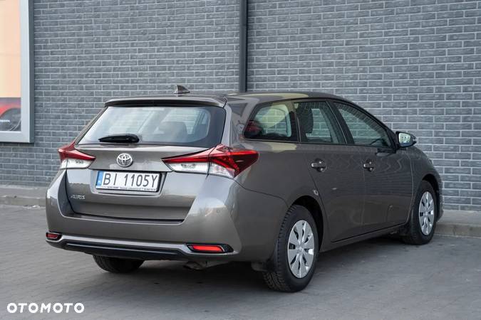 Toyota Auris 1.6 Active - 8