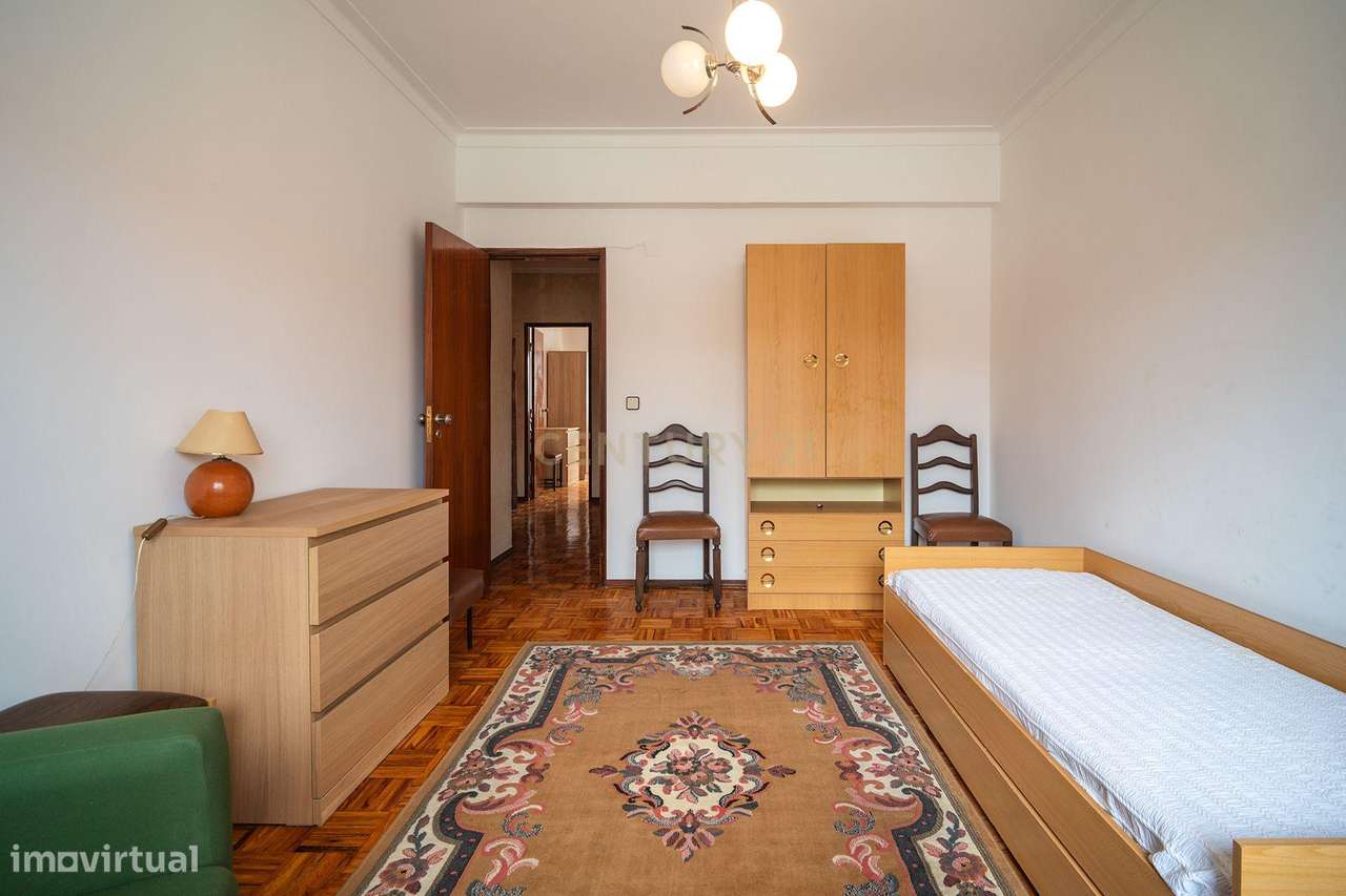 Apartamento T3 com Vista Cidade em Alverca Do Ribatejo .-21