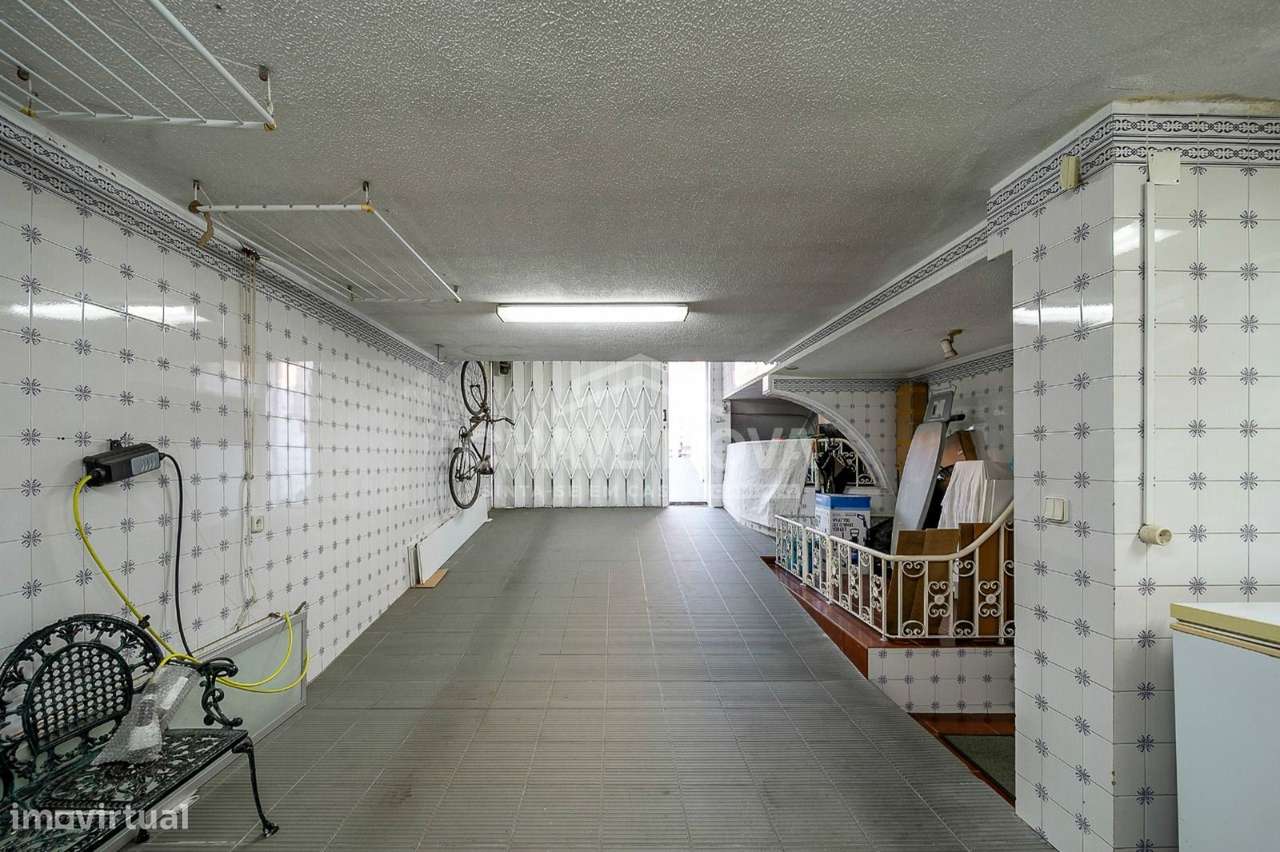 Moradia Isolada T4+1 em Miramar-10