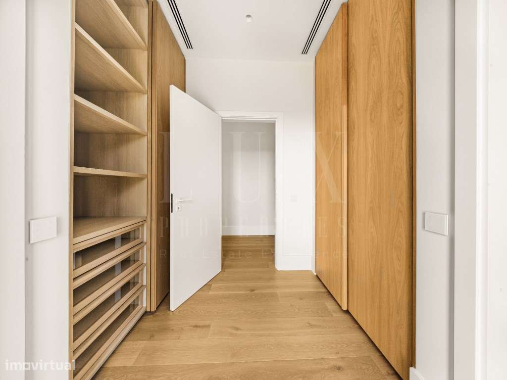 MORADIA DE SUPER LUXO COM 1.117,23m2 EM CONDOMÍNIO DE PRESTÍGIO NO ...-23