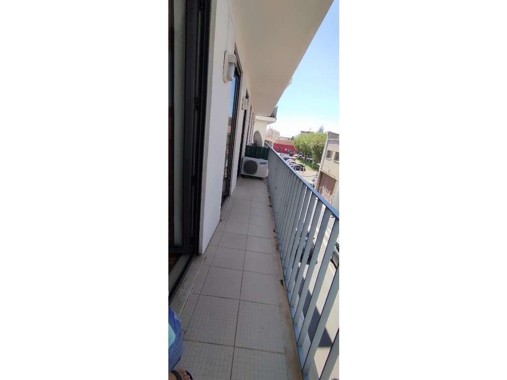 Apartamento T2 no Centro de Grândola-9
