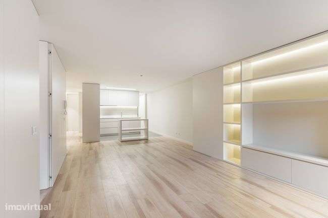 Apartamento para Venda com 3 Suites em Pleno Coração de Braga - Grande imagem: 2/10