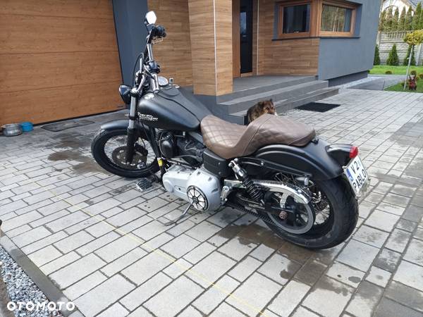 Harley-Davidson Dyna Street Bob - 5