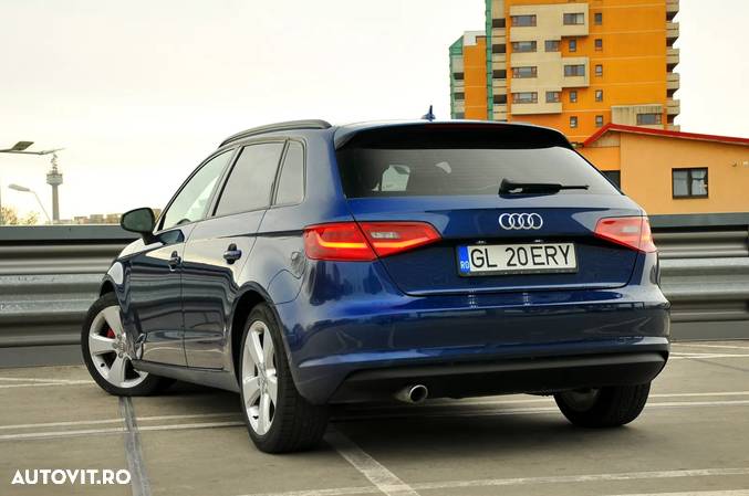 Audi A3 1.6 TDI Limousine S line Sportpaket - 3