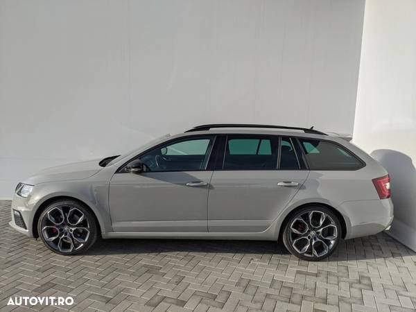 Skoda Octavia Combi Diesel 2.0 TDI 4X4 DSG Style - 2