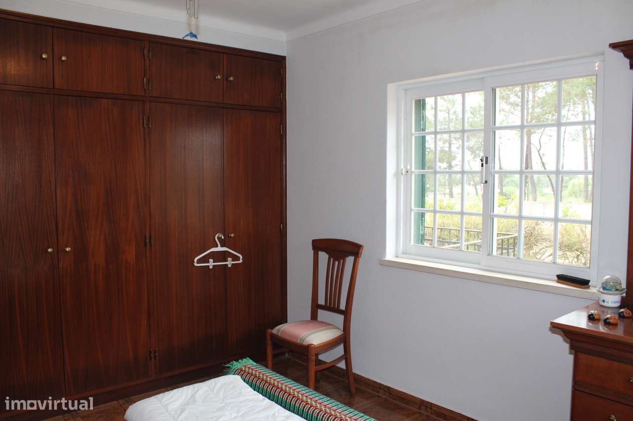 Moradia T2 +Anexos e garagem Lote 2500 m2-14