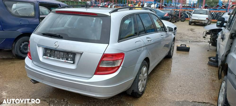 Dezmembram Mercedes C-Class W204 C180CDI - 2