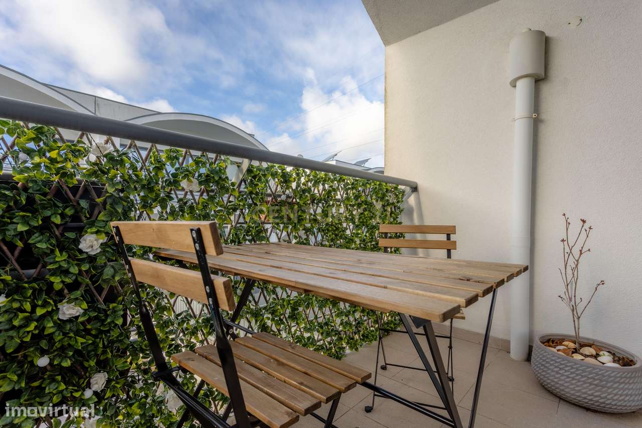 Apartamento T1+1 no Palmela Village com Piscina e 2 Lugares de Estacio-11