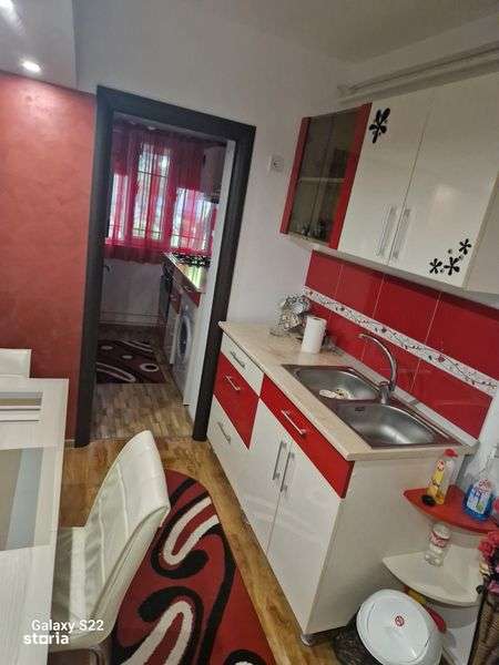 Apartament vanzare 3 camere - Imagine principală: 4/8