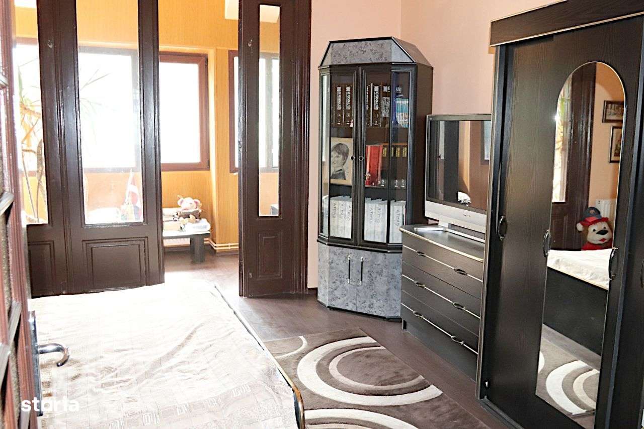 Apartament 4 camere, in vila - Sinaia - Imagine principală: 4/12