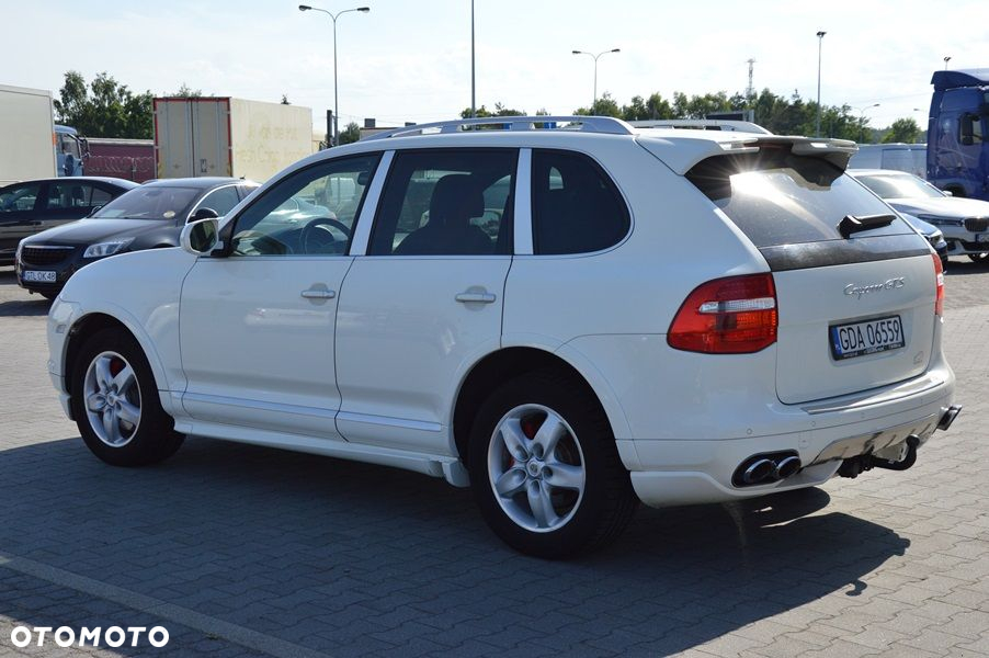 Porsche Cayenne GTS PD Edition 3 - 3