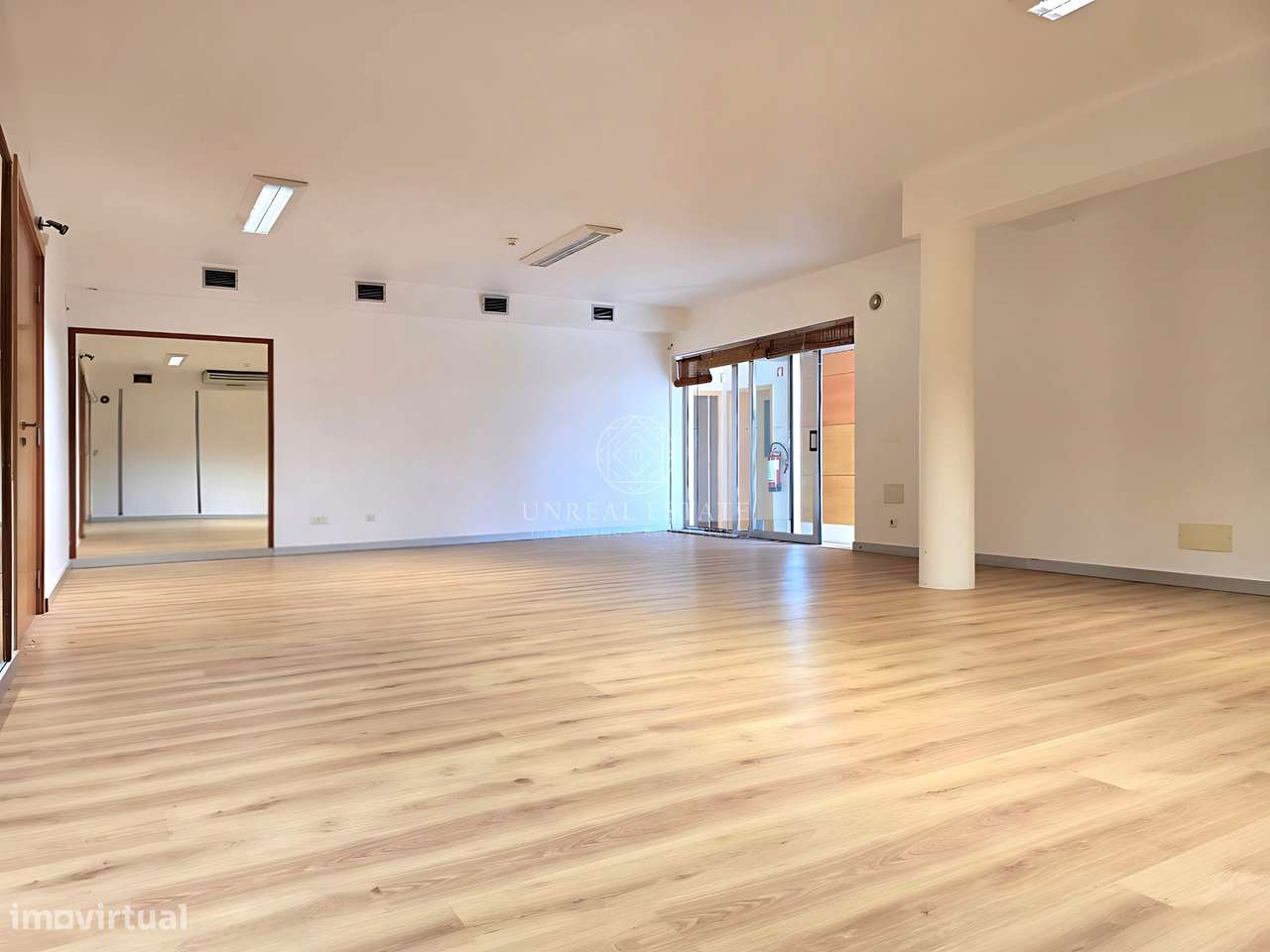 Espaço Comercial com 575 m² para Clínica, Ginásio ou Centro de Saúde n-54