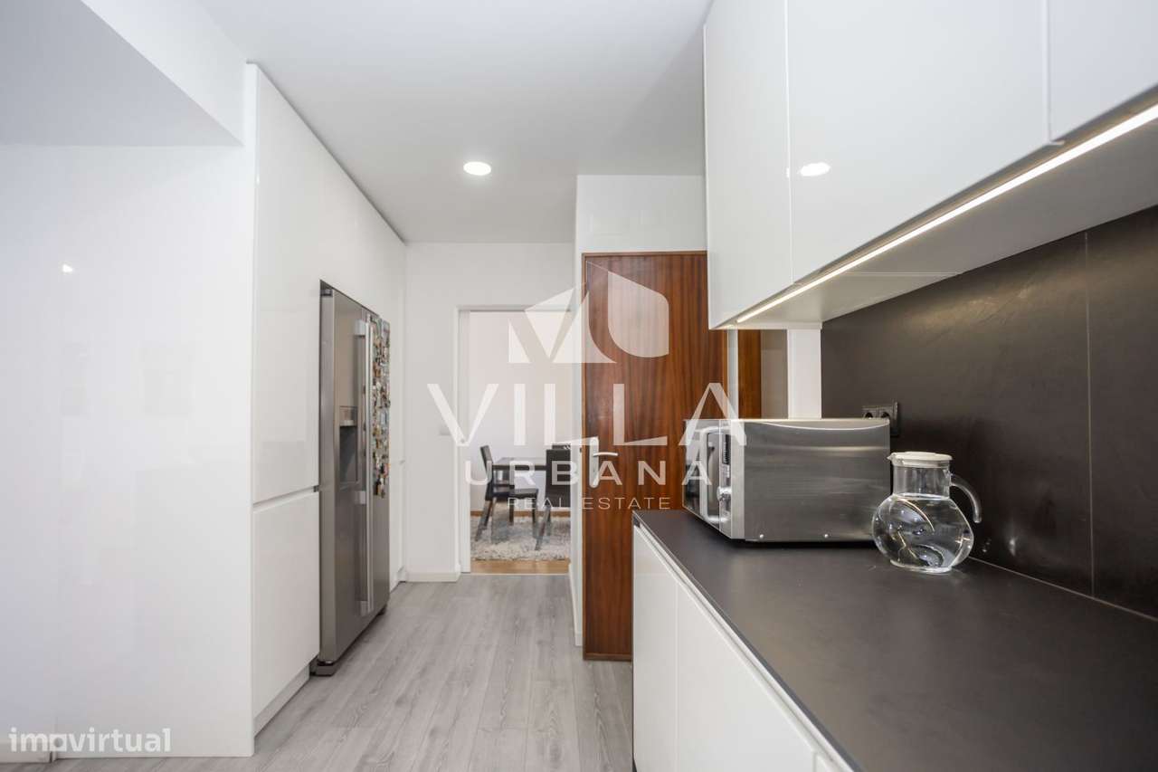 Moradia T3 com Excelentes Áreas, Garagem e Espaço Exterior em Alcabi-27