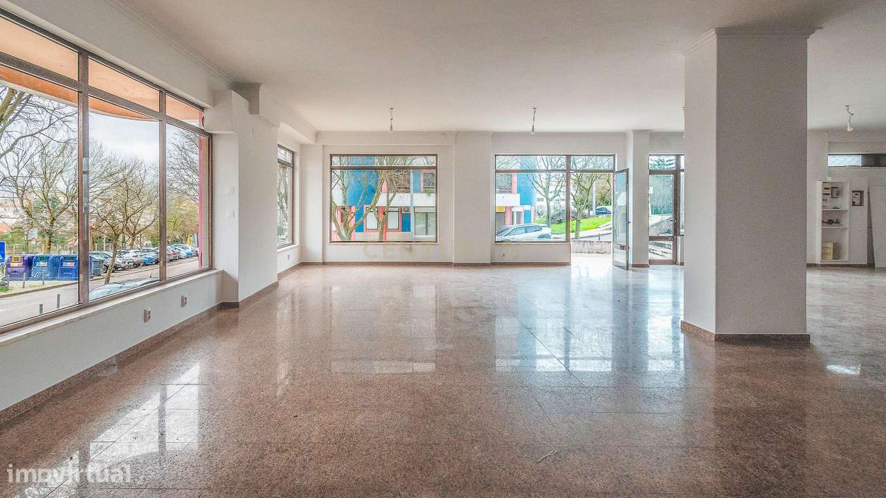 Espaço Comercial / Multiusos - para Arrendamento – 163 m² | Almada - Grande imagem: 3/17