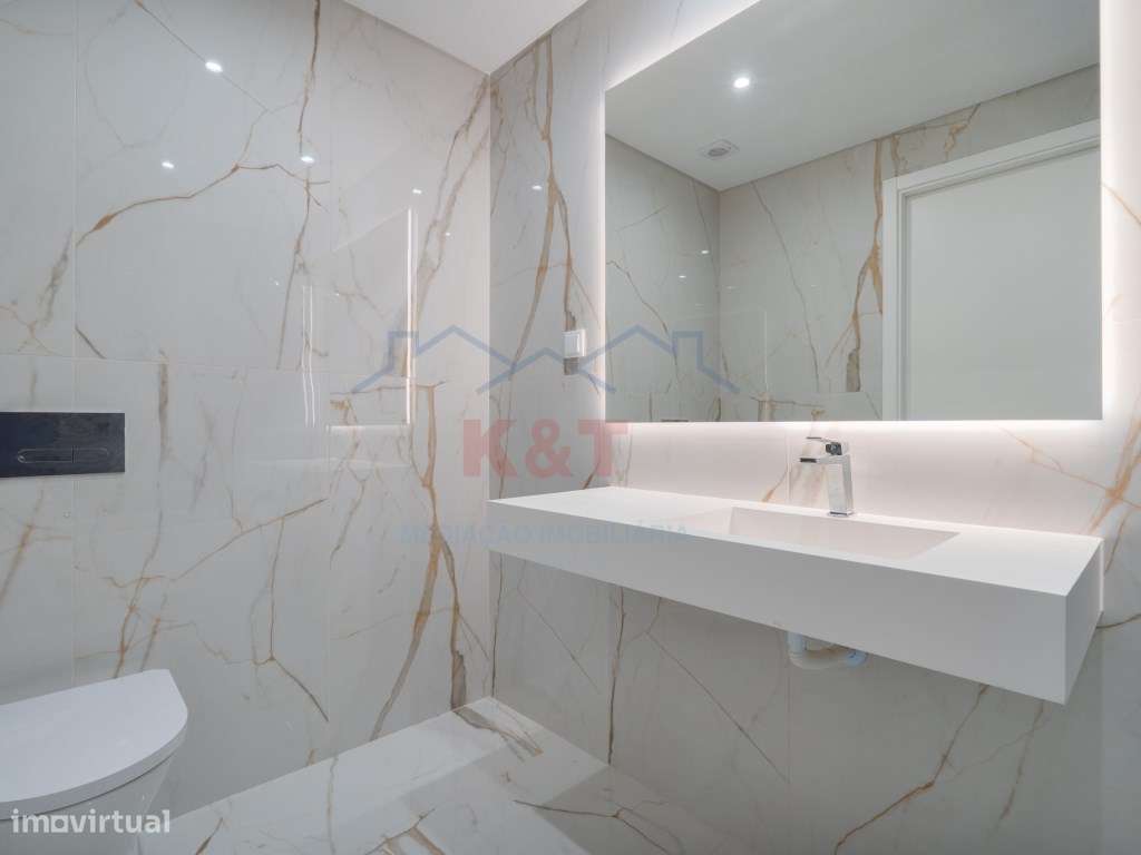 Apartamento T3 com boas varandas e piscina - Grande imagem: 5/35