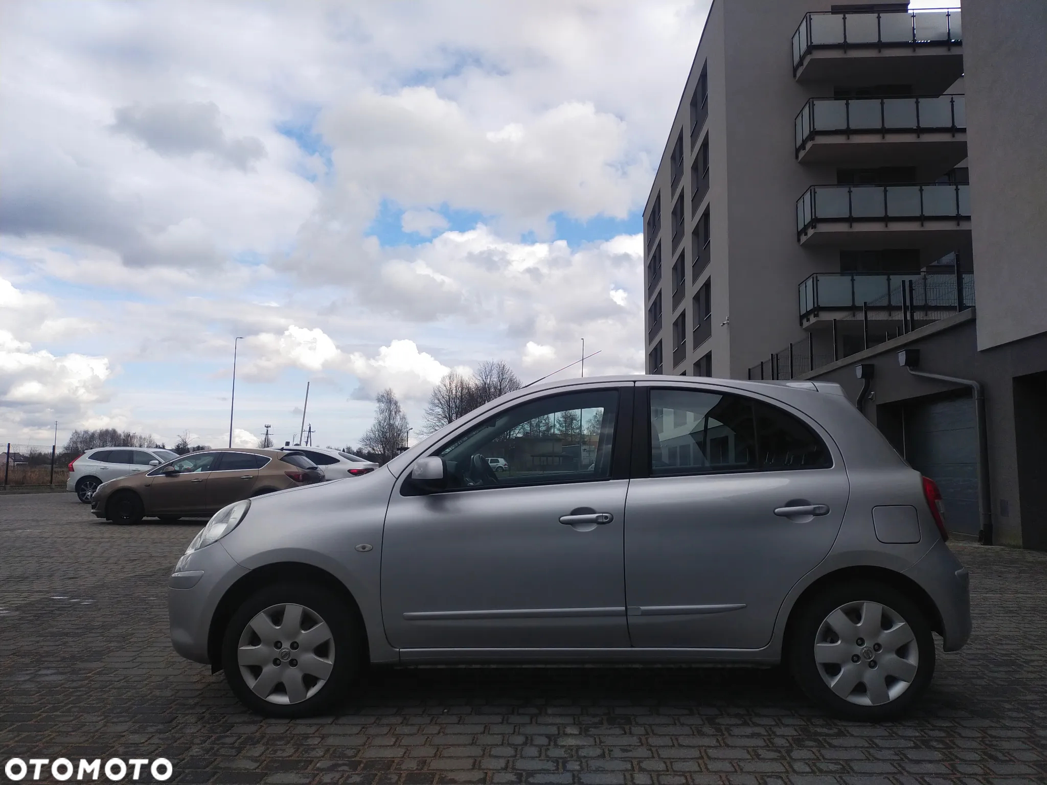 Nissan Micra 1.2 30 Jahre Edition - 2