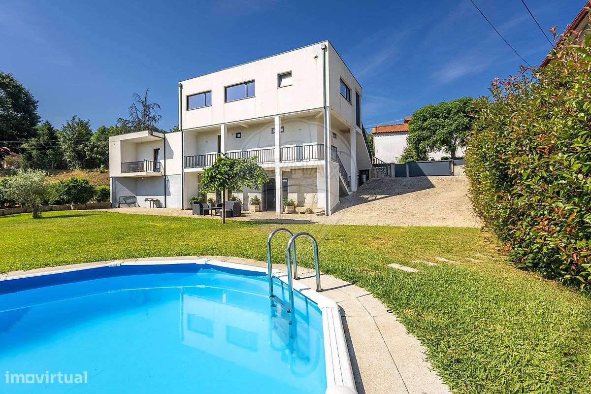 Moradia T5 para venda-39