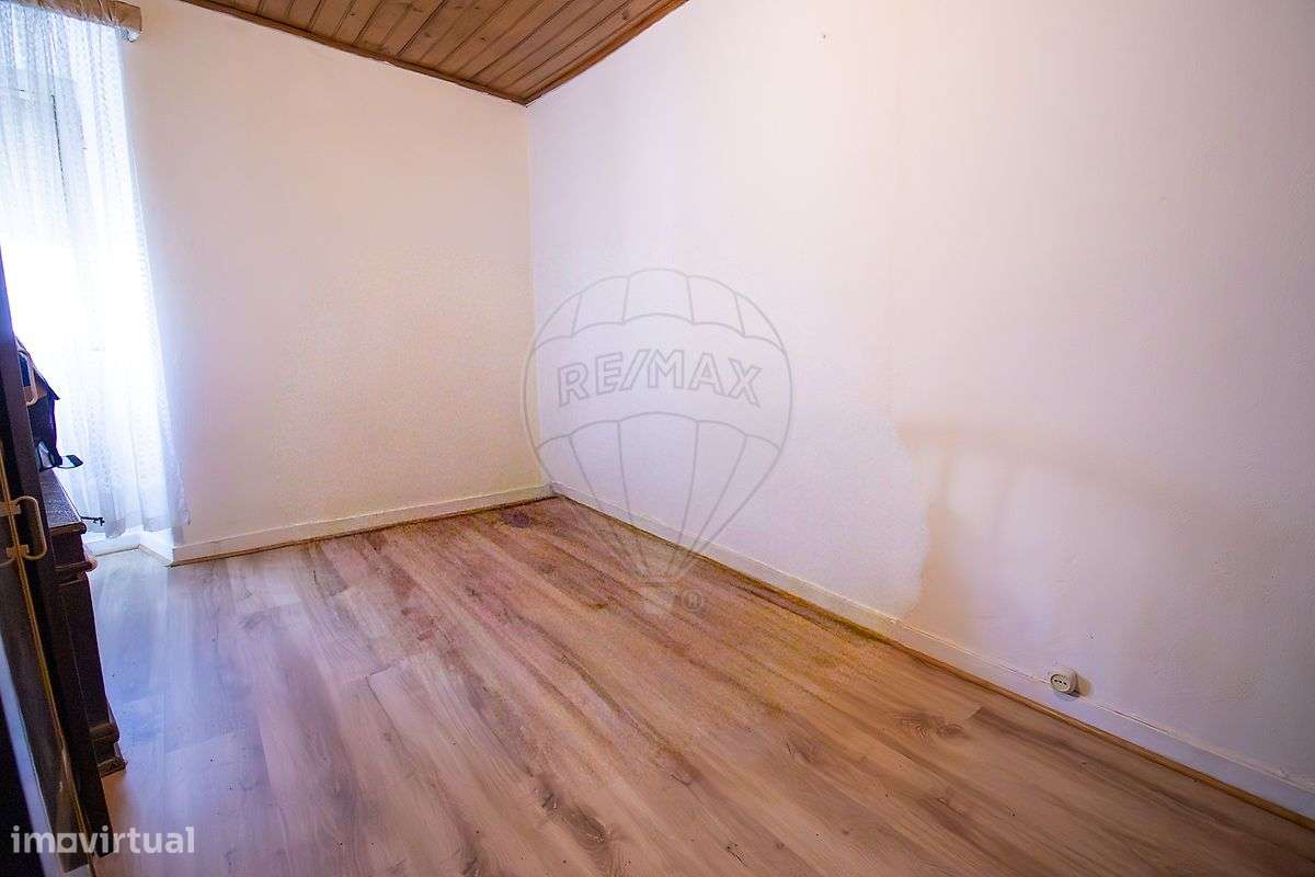 Moradia T2 para venda-22