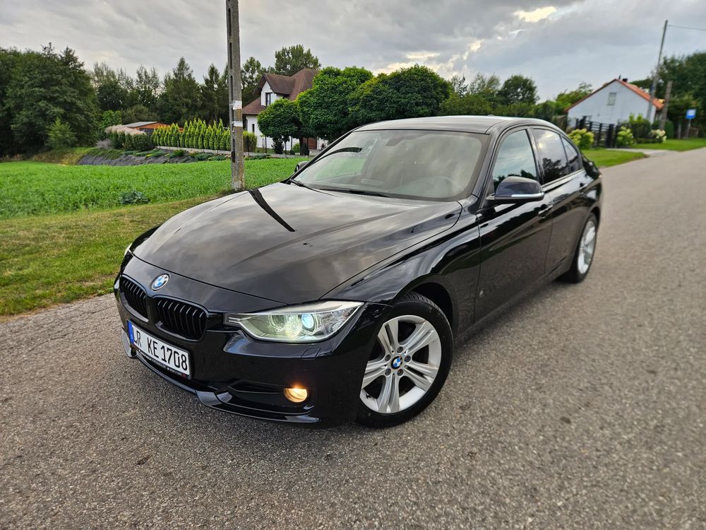 BMW 3 Series F30/F31 (2012-2020) 318d Sport Line 2012