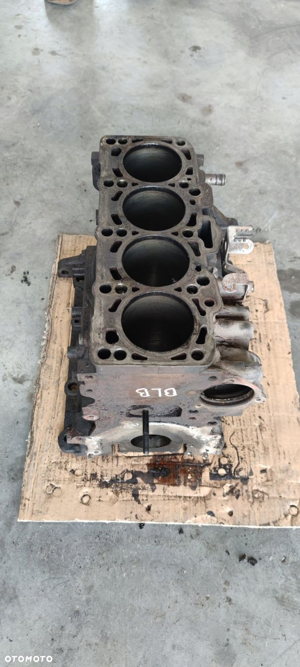 BLOK SILNIKA AUDI A4 B7 A6 C6 2.0 TDI BLB 03G021A - 8