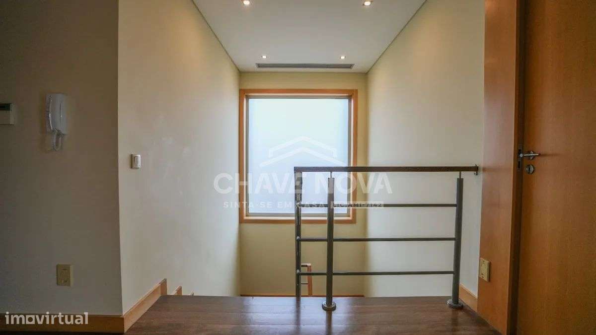 Moradia Geminada V4, situada em Pedroso,Carvalhos Vila Nova de Gaia.-21