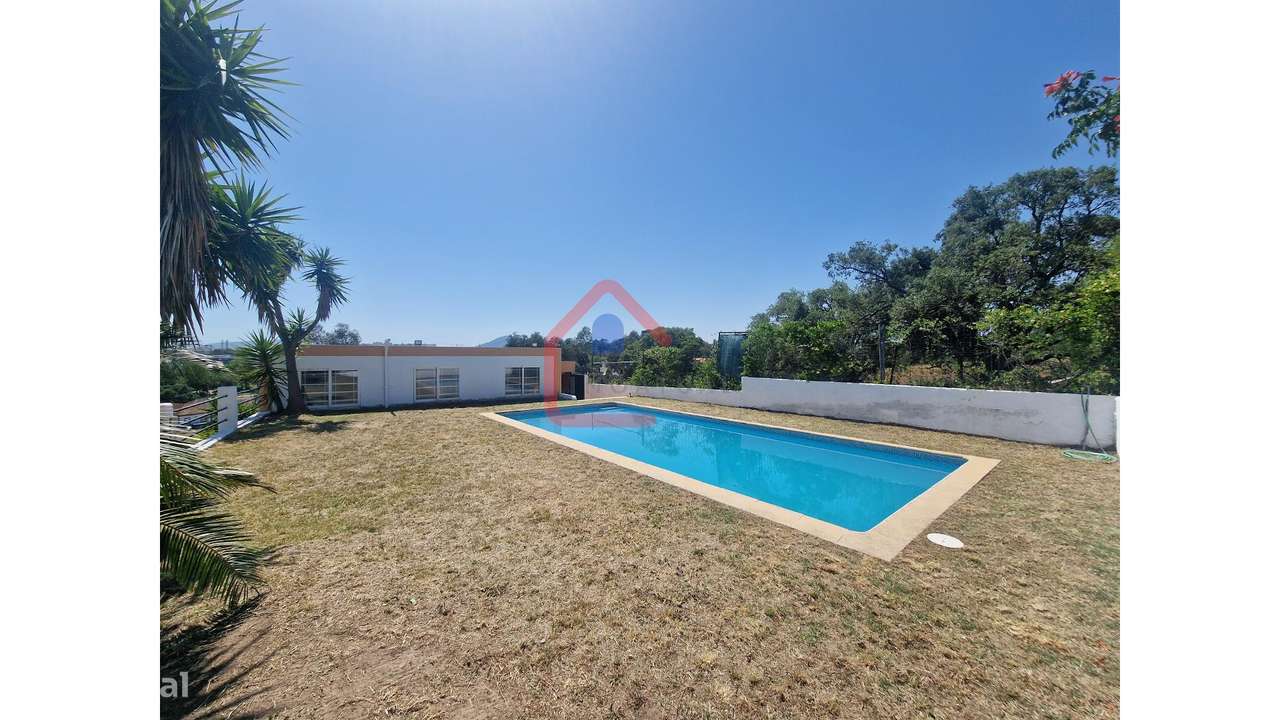 Apartamento T4 em  GAMBIA-PONTES-ALTO DA GUERRA-0