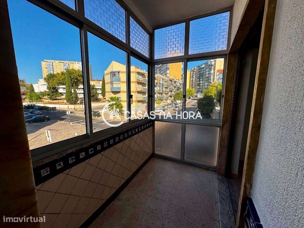 Apartamento T3 em Almada próximo da Base do Alfeite-3