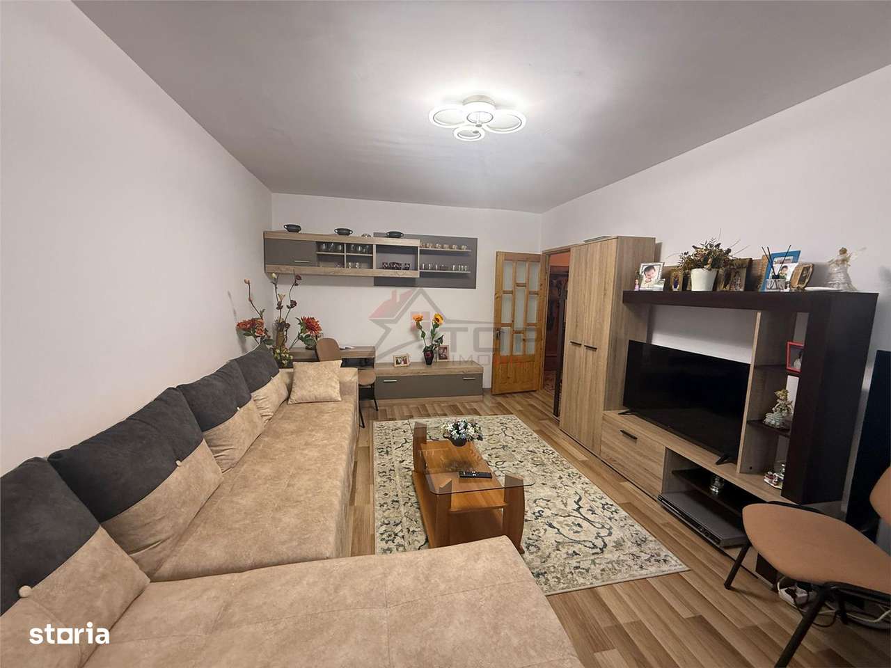 Apartament cu 3 camere decomandat, 2 bai, etajul 2 - Cug - Aleea Tudor-1