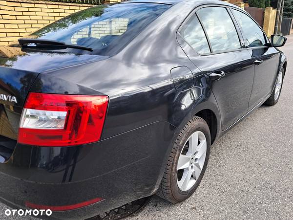 Skoda Octavia 2.0 TDI Ambition DSG - 14