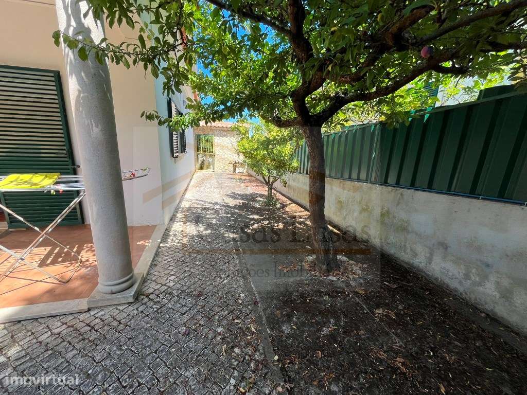 Moradia T3 no Centro do Cadaval - Localização Premium!-24