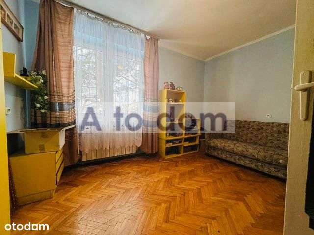 Dom wolnostojący w Centrum Wołomina..-8