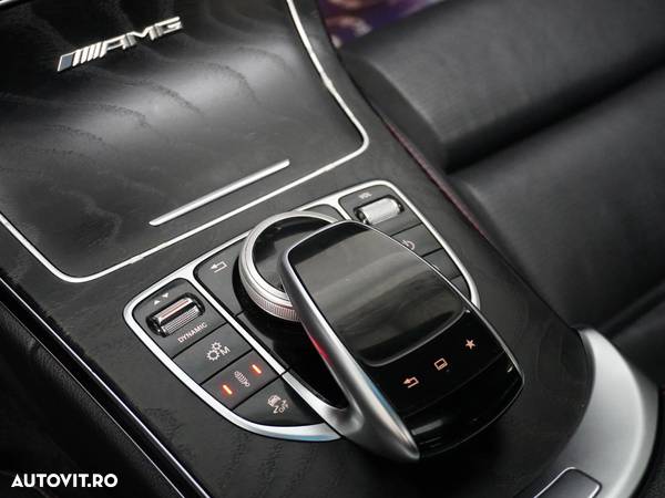 Mercedes-Benz C 43 AMG 4MATIC Aut. - 24