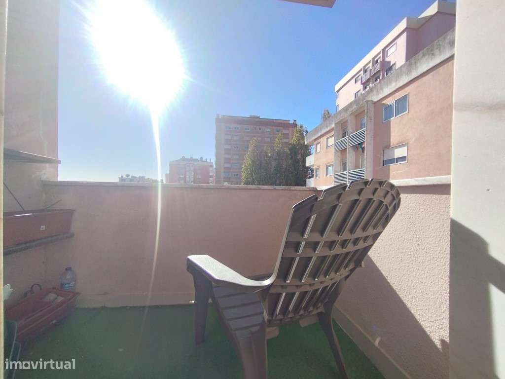 T2 com estacionamento e arrecadação em São Marcos-20