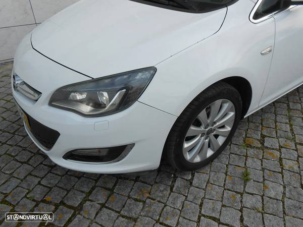 Opel Astra Sports Tourer 1.4 T Excite GPL J16 - 11