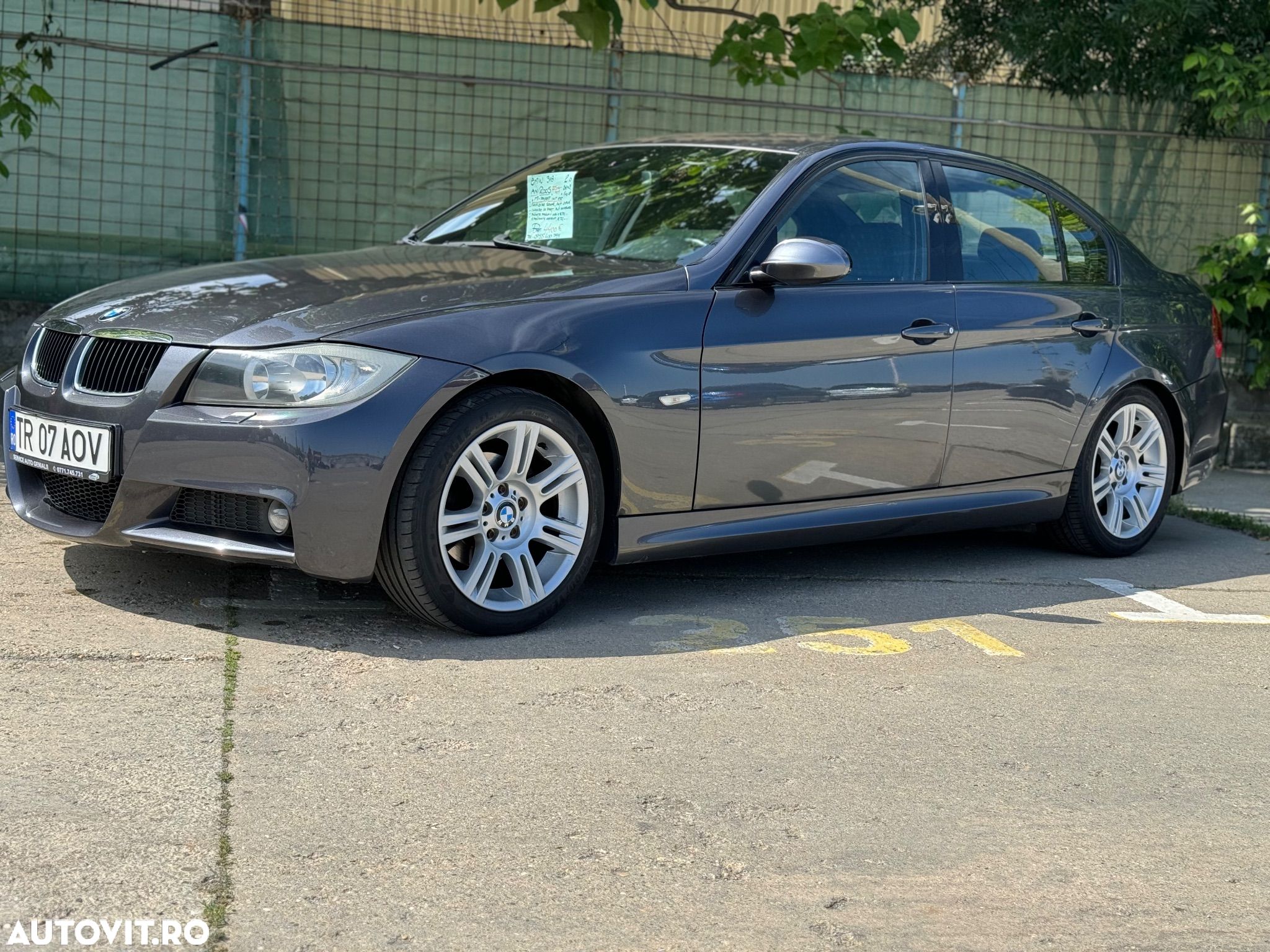 BMW Seria 3 318i - 1