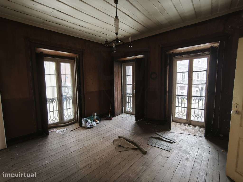 Prédio P/ Recuperar, Estrela - Lisboa, 398m2-32