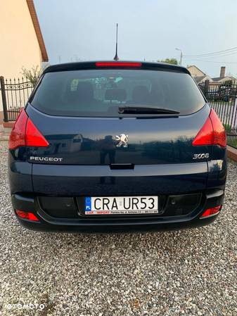 Peugeot 3008 2.0 HDi Premium - 9