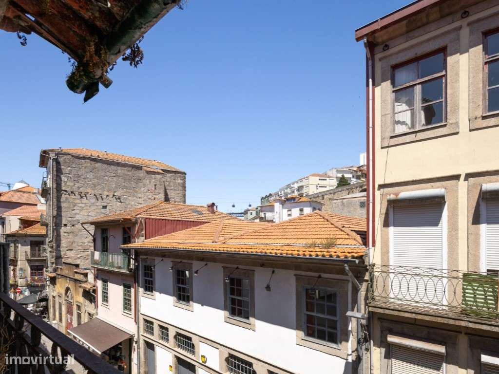 Prédio para Reabilitação no Centro Histórico de Vila Nova de Gaia-12