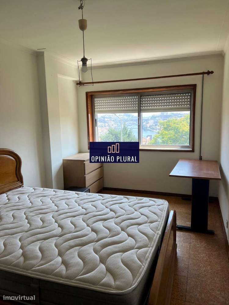 Apartamento T3+1 com Vista Deslumbrante para o Rio Douro-12