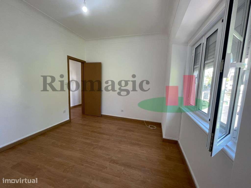 Apartamento T4 - Rio de Mouro-15