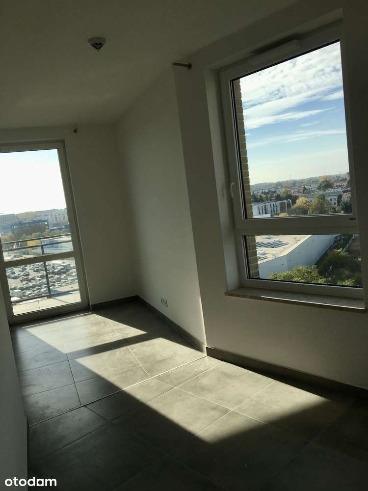 Słoneczny lokal inwestycyjny  duży balkon-0