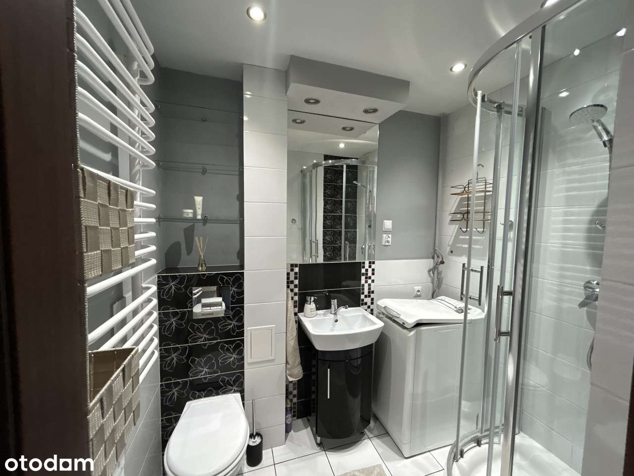 Na sprzedaż 3 pokojowe mieszkanie w centrum miasta Jasła.-4