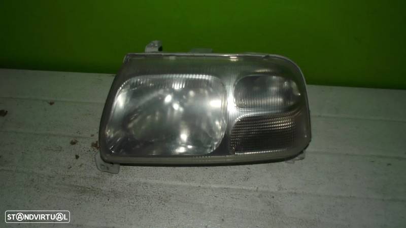 Farol Esquerdo Suzuki Grand Vitara - 1998 / 2006 - F869 - 2