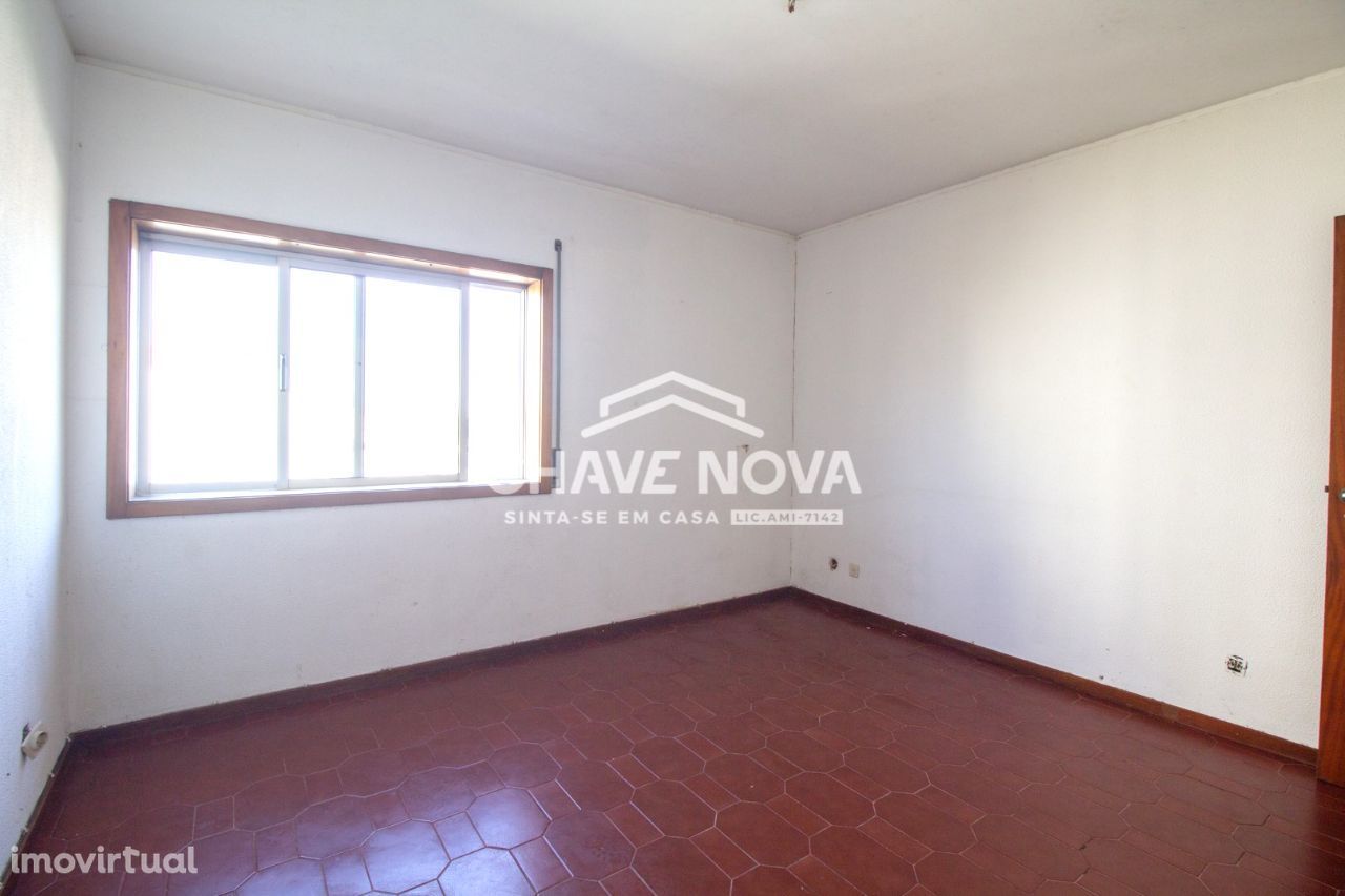 Apartamento T1+1 em Gueifães - Maia