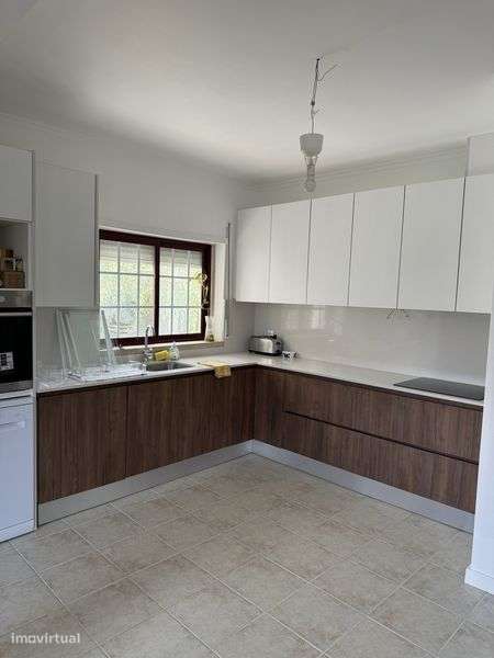 Casa para arrendar em Mafra, com varanda e piscina - Grande imagem: 2/8